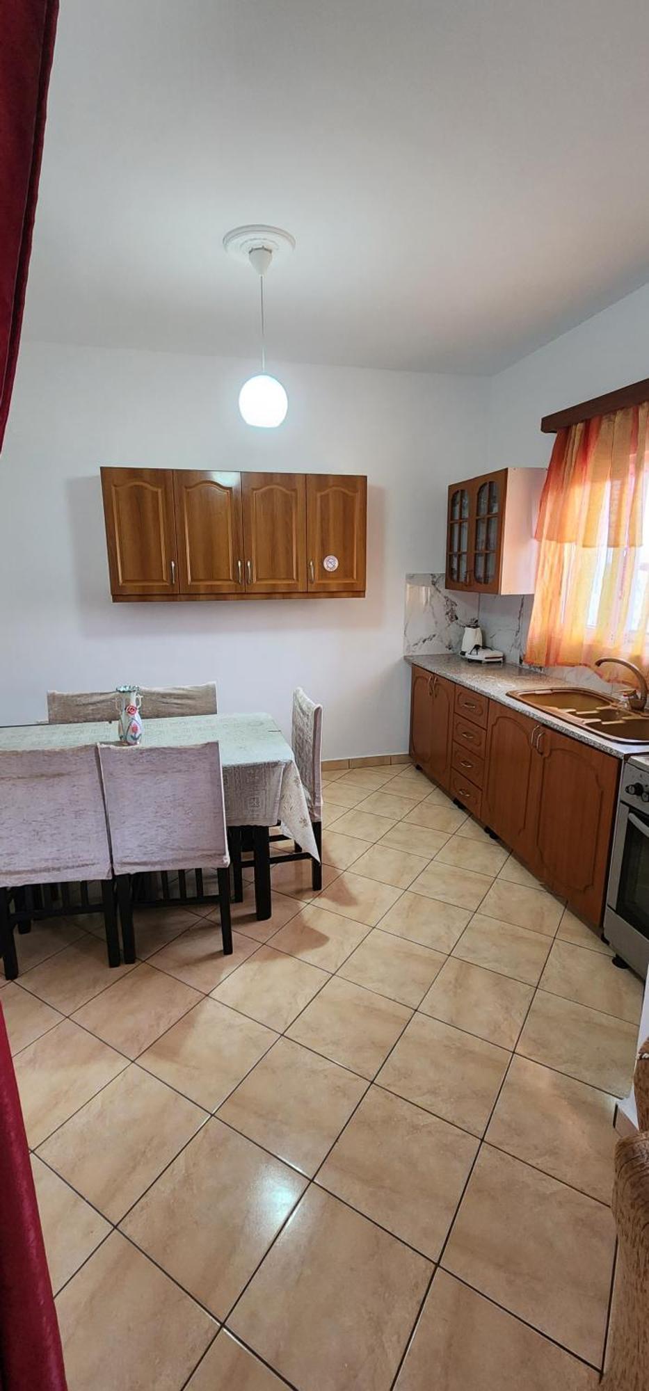 Vila Bashkim Ksamil Bilik gambar